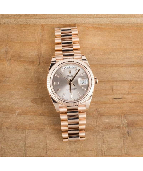 Rolex Day-Date 40 Ref 228235 Sundust Diamond Dial